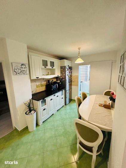 Apartament cu 3 camere în Rogerius