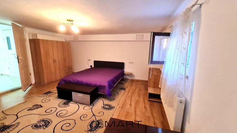 Apartament cu 3 camere decomandat în Sub Arini