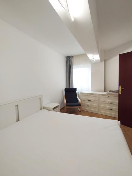 Apartament 2 camere Str. București cu parcare subterană - 11