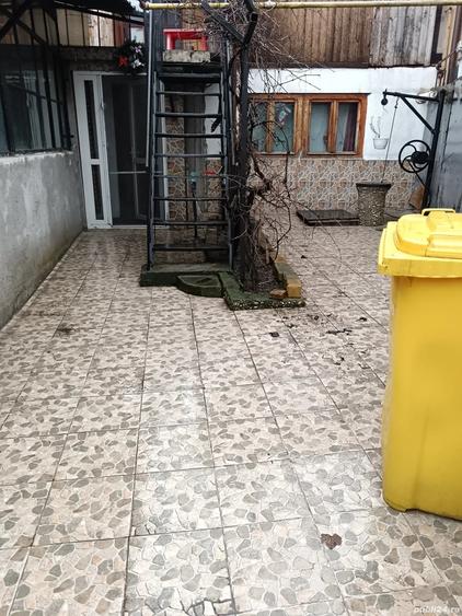 Casă cu 2 camere cu Teren 160 Mp în Central
