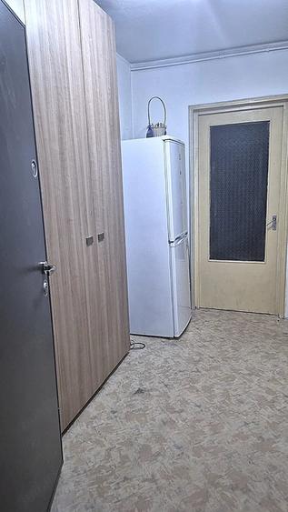 Garsonieră decomandată în Brâncoveanu