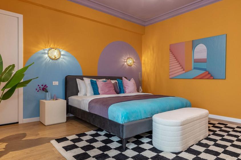 Apartament cu 4 camere, mobilat în P-ța Universității