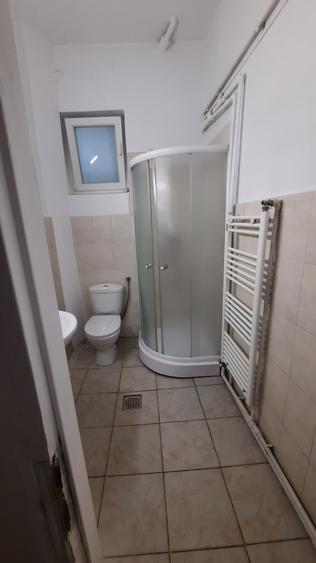 Apartament cu 3 camere decomandat în Dorobanți