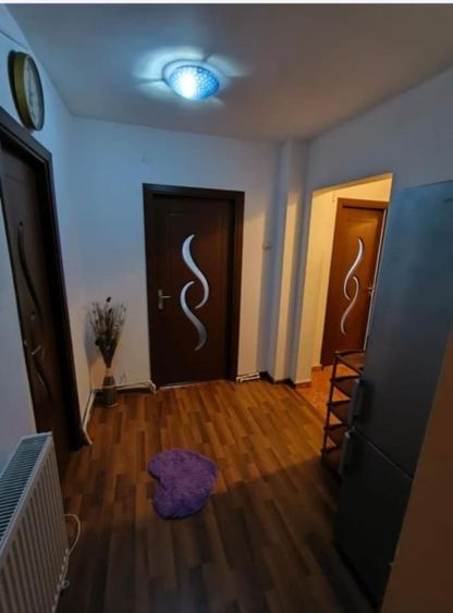 Apartament cu 2 camere decomandat în Zahana