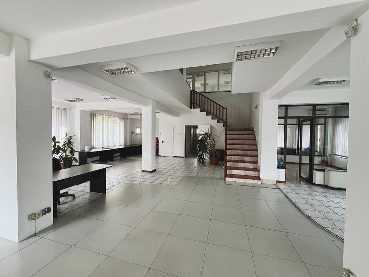 Spațiu comercial, de 540 mp, în Central