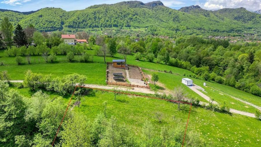 Teren de 500 mp, în Predeluț