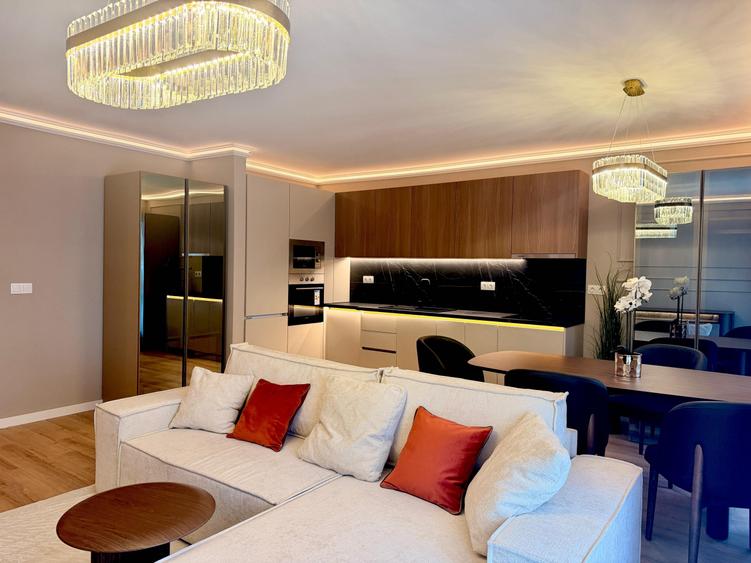 Apartament cu 2 camere decomandat în Central