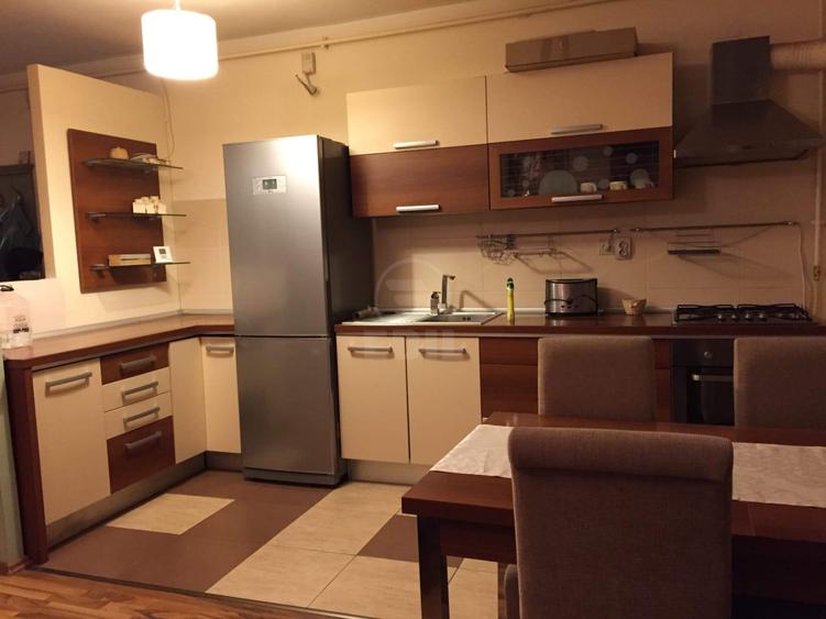 Apartament cu 2 camere semidecomandat în Florești