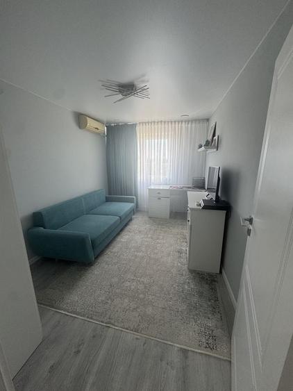 Apartament cu 2 camere decomandat în Titan