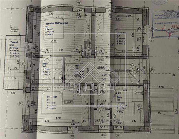 Casă individuală cu 5 camere cu Teren 400 Mp în Central