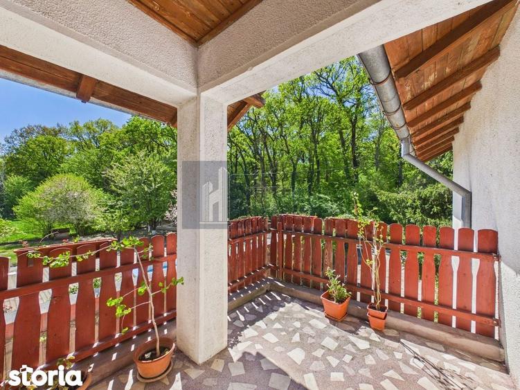 Casă cu 6 camere cu Teren 1690 Mp în Gruiu