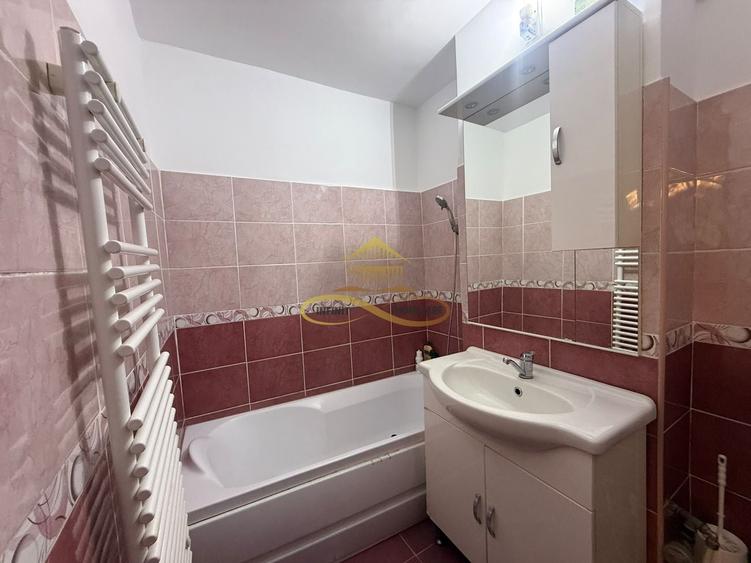 Apartament cu 2 camere decomandat în Energiei