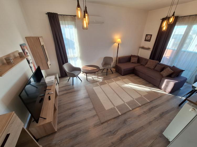 Apartament cu 2 camere decomandat, mobilat în Aradului