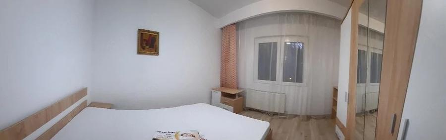 Apartament cu 3 camere decomandat, mobilat în Victoriei