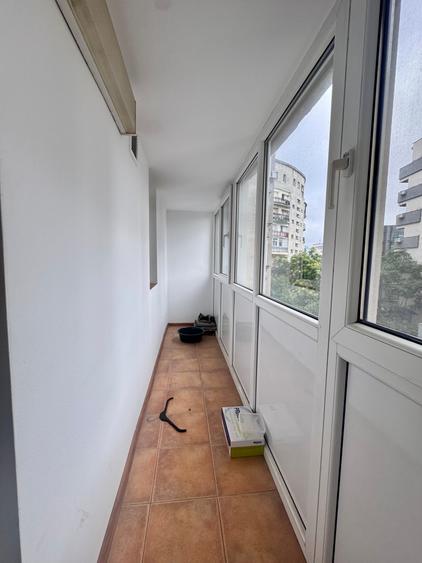 Garsonieră decomandată în P-ța Unirii