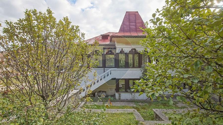 Vilă cu farmec istoric în Bușteni, pensiune sau locuință de vacanță! - 30