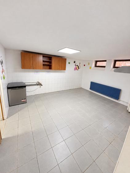 Spațiu comercial, de 140 mp, în Vitan-Bârzești