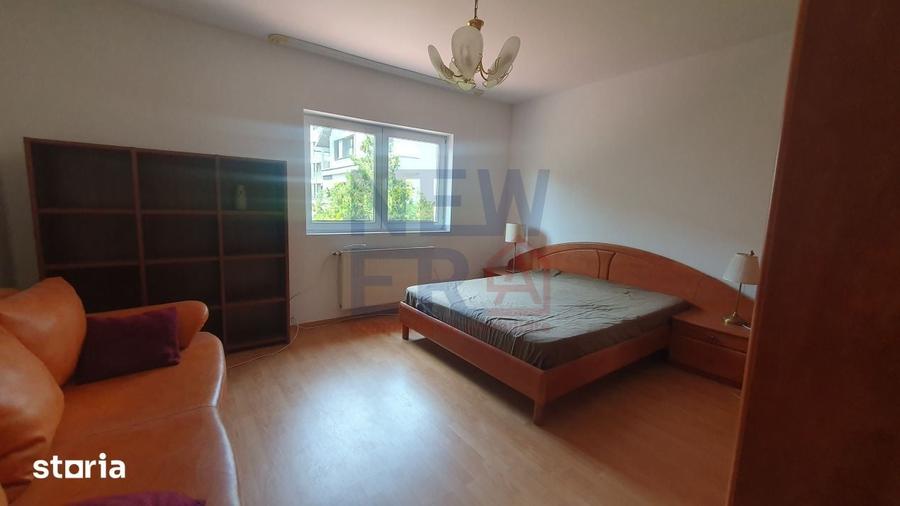 Casă cu 3 camere cu Teren 250 Mp în Central