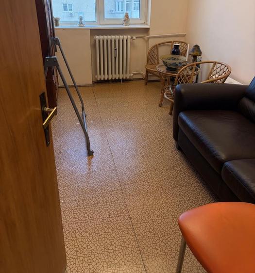 Apartament cu 3 camere decomandat în Tineretului