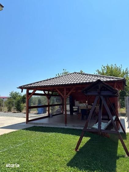 Casă cu Teren 700 Mp în Central