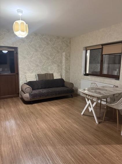 Casă individuală cu 4 camere cu Teren 330 Mp în Olteni