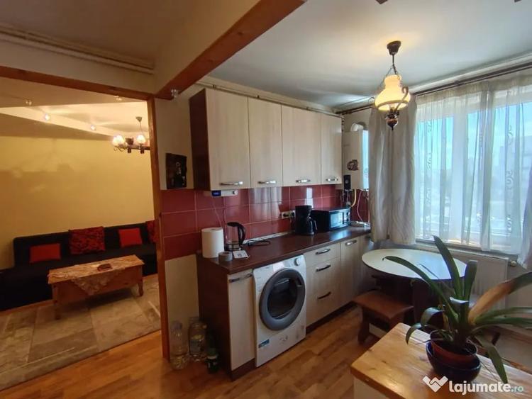 Apartament cu 2 camere decomandat în Ultracentral