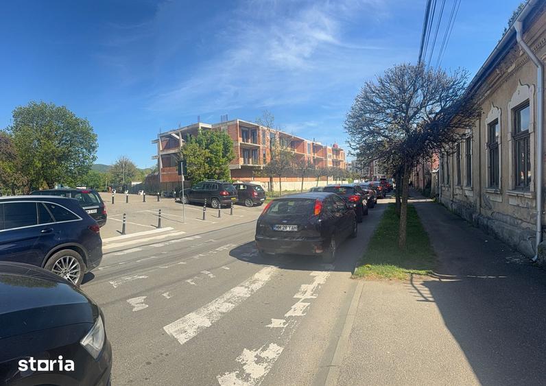 Apartament cu 3 camere în Valea Roșie
