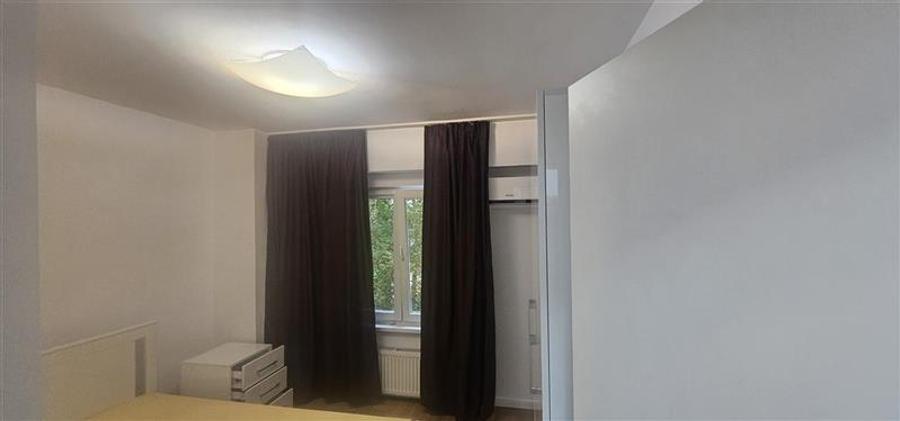 Apartament cu 3 camere decomandat, mobilat în Unirii