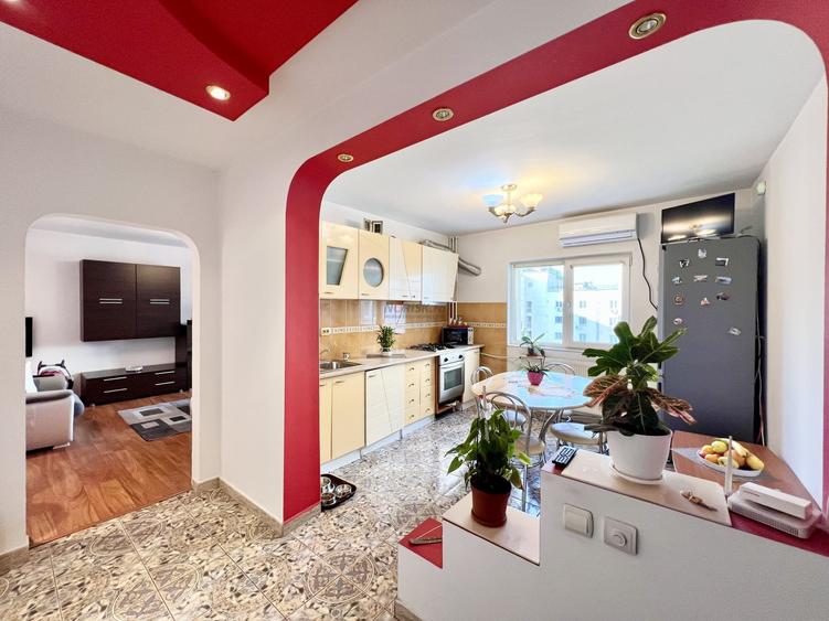 Apartament cu 3 camere decomandat, mobilat în Nerva Traian