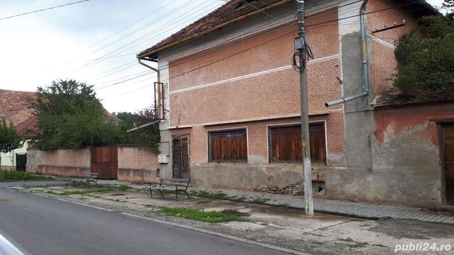 Casă cu 5 camere în Dumbrăveni