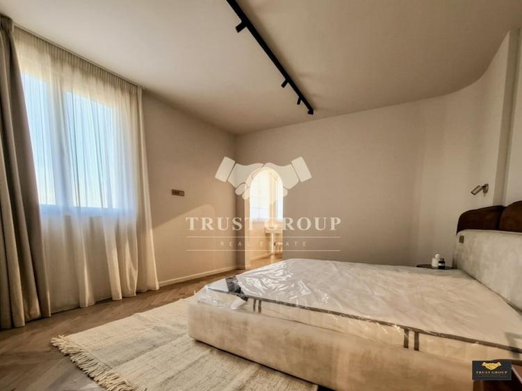 Apartament cu 3 camere decomandat, mobilat în P-ța Unirii