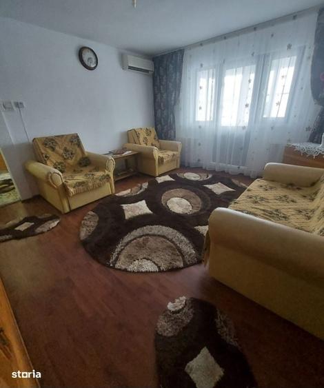 Apartament cu 2 camere semidecomandat în Micro 4