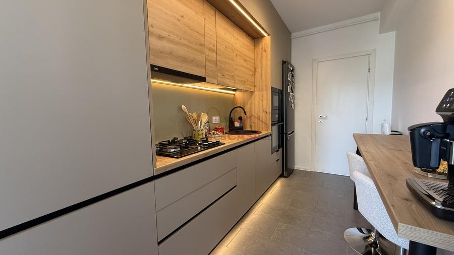 Apartament cu 3 camere semidecomandat, mobilat în Chitila