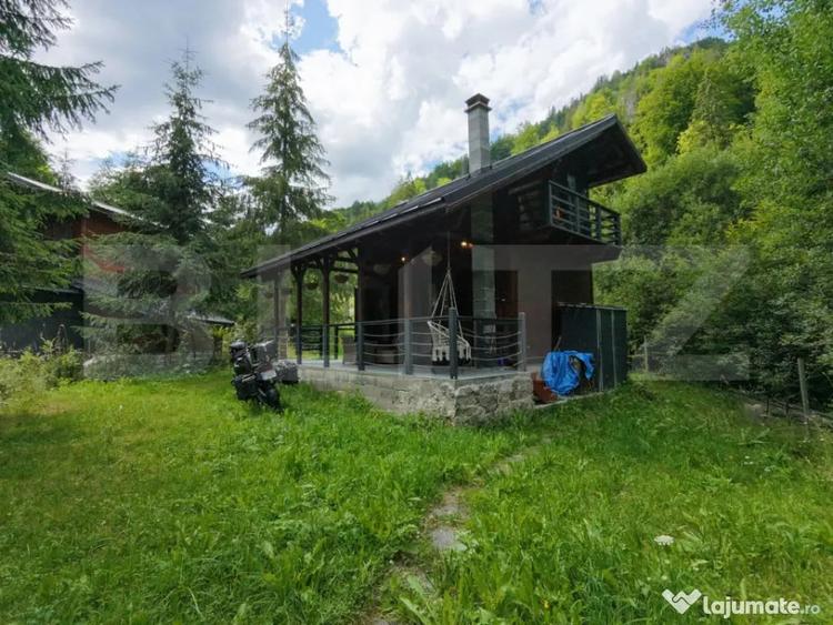 Casă cu 3 camere cu Teren 1575 Mp în Vale