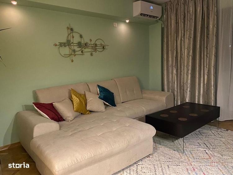 Apartament cu 3 camere decomandat în Victoriei