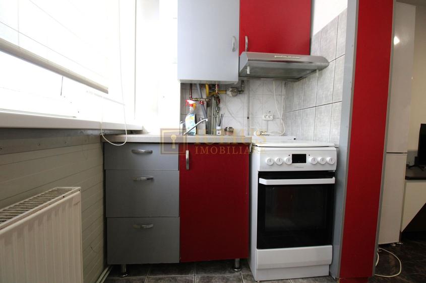 Apartament cu 2 camere decomandat, mobilat în Aradului