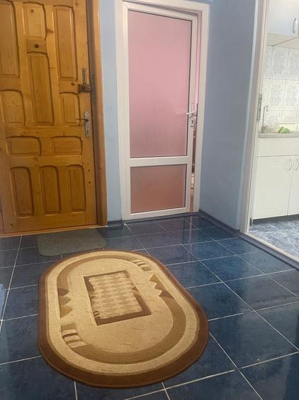Apartament cu 2 camere decomandat în Școlilor