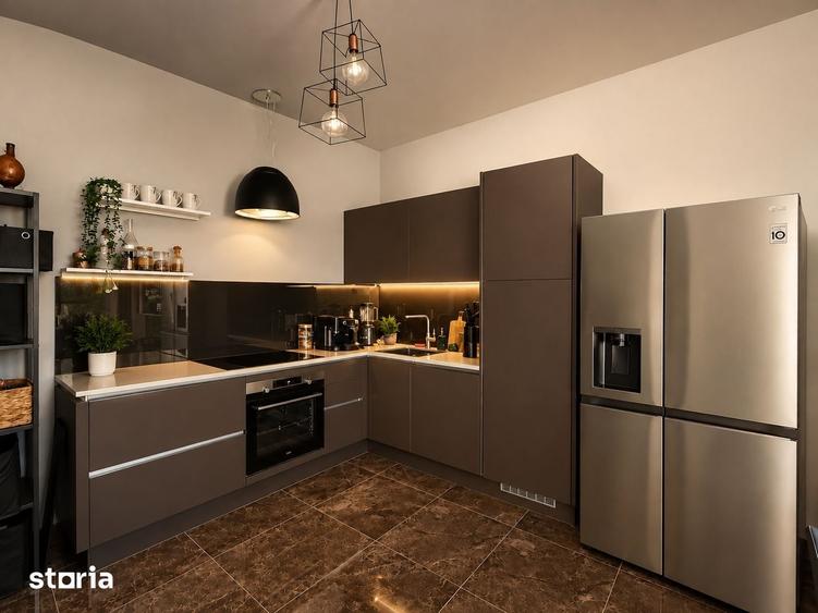 Casă cu 5 camere cu Teren 800 Mp în Podgoria