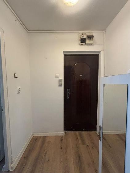 Apartament cu 2 camere semidecomandat în Drumul Carului