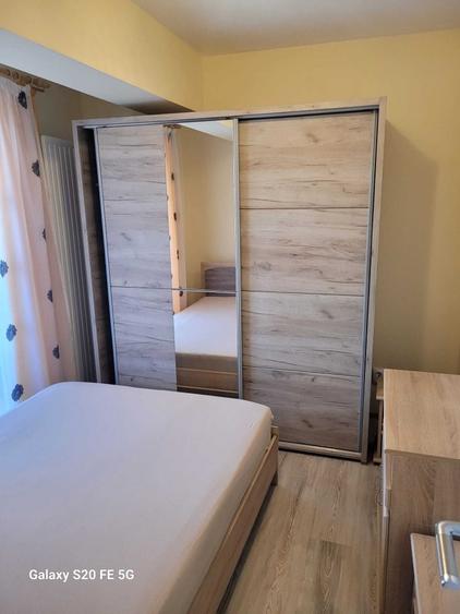 Apartament cu 2 camere decomandat în Exterior Vest