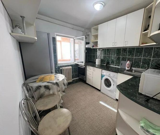 Garsonieră decomandată, mobilată în Târgu Cucu