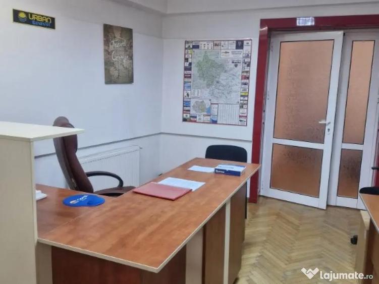 Spațiu comercial, de 20 mp, în Ultracentral