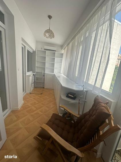 Apartament cu 3 camere semidecomandat, mobilat în Cișmigiu