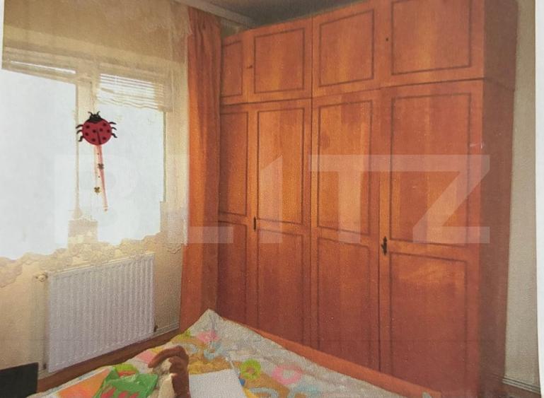 Apartament cu 3 camere decomandat în Calea București