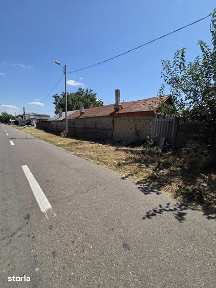Casă cu 4 camere cu Teren 500 Mp în Radu Negru