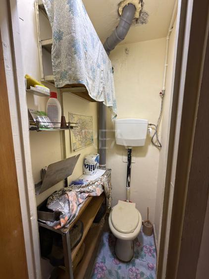 Apartament cu 4 camere decomandat în Berceni