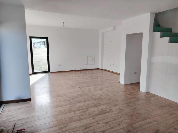 0 % COMISION - DUPLEX SPATIOS SEPARAT PRIN CT - 5 CAMERE - 2