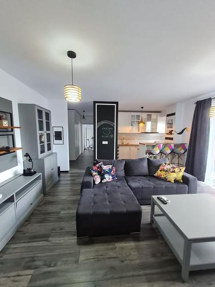 Apartament cu 2 camere decomandat, mobilat în Aradului