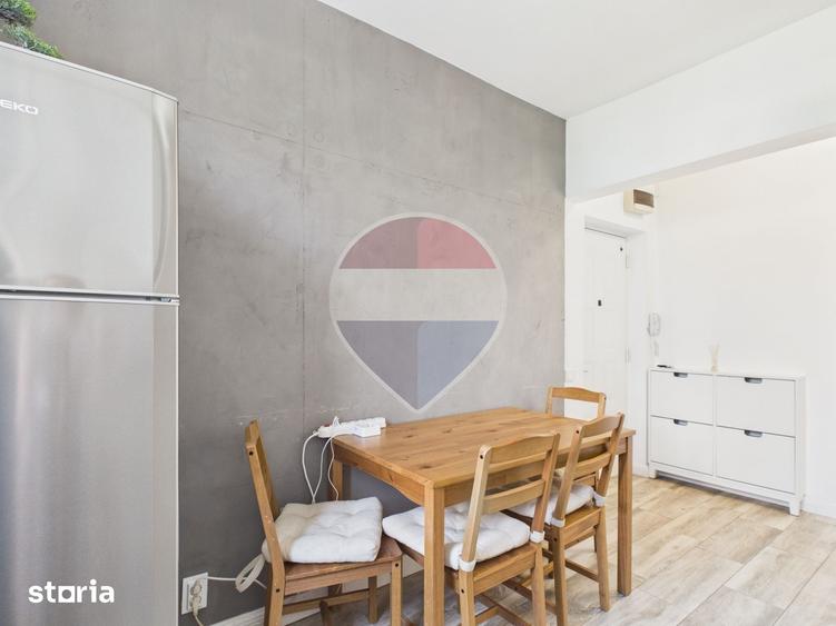 Apartament cu 3 camere în Tei