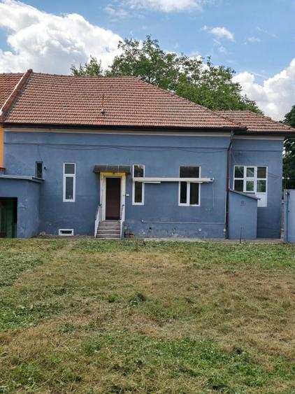 Casă cu 2 camere cu Teren 679 Mp în Favorit